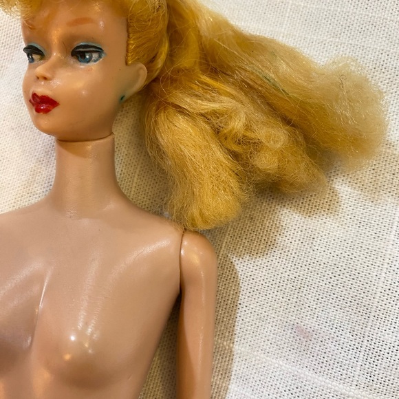 Original 1960s blonde ponytail number four Barbie - Picture 6 of 7